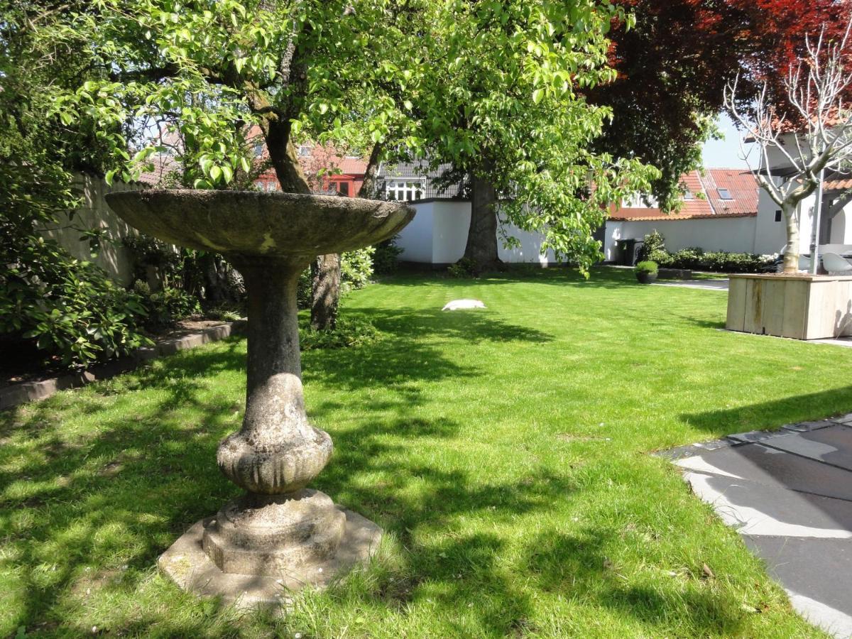 B&B The Old Chestnut Tree سيلكبورج الغرفة الصورة